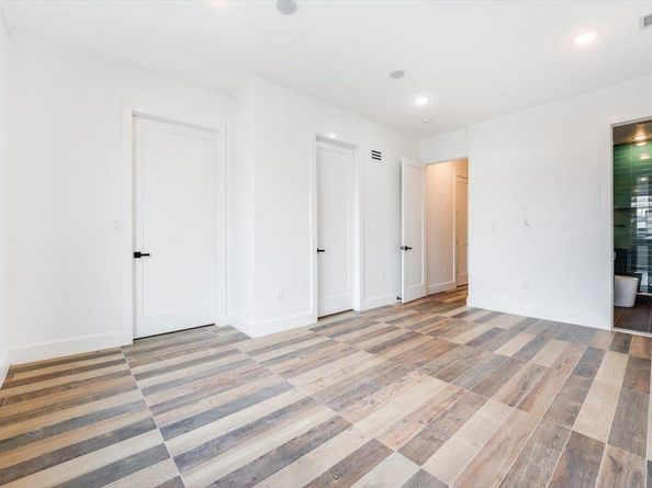 33 Suburbia Ct 1, Jersey City NJ 07305