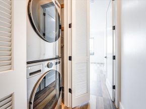 33 Suburbia Ct 1, Jersey City NJ 07305