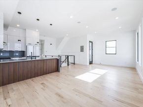 33 Suburbia Ct 1, Jersey City NJ 07305