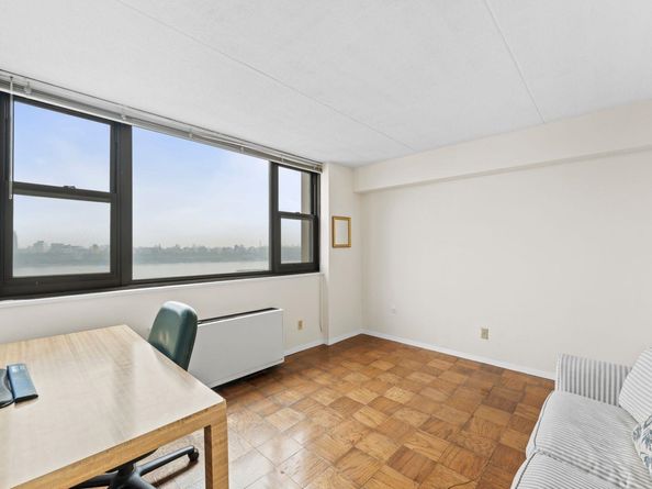 250 Gorge Rd 14J, Cliffside Park NJ 07010