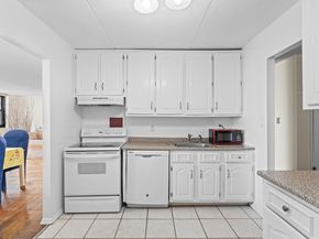 250 Gorge Rd 14J, Cliffside Park NJ 07010