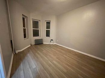 25 Bergen Ave