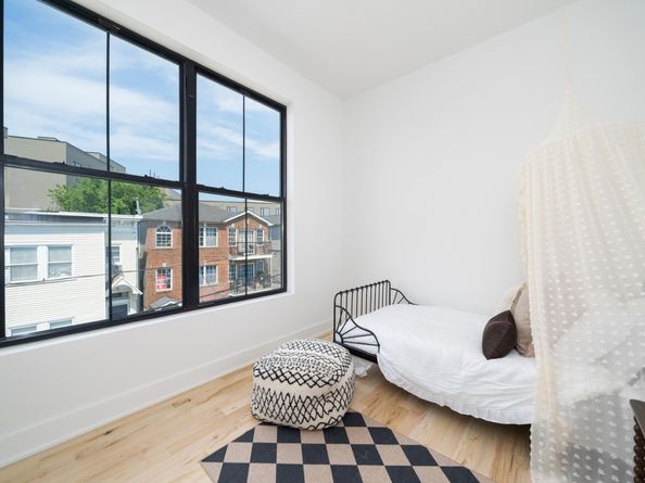 10 Prescott St 2, Jersey City NJ 07304