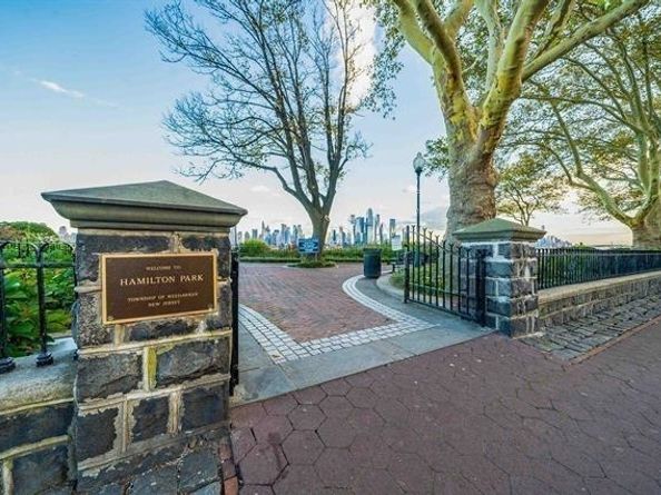 749 Blvd East, Weehawken NJ 07086