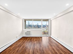 899 Blvd East 4O, Weehawken NJ 07086