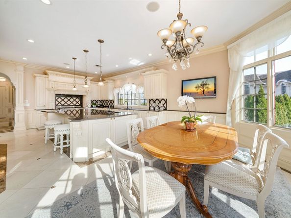 2 Euclid Rd, Fort Lee NJ 07024