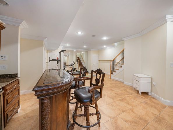 2 Euclid Rd, Fort Lee NJ 07024