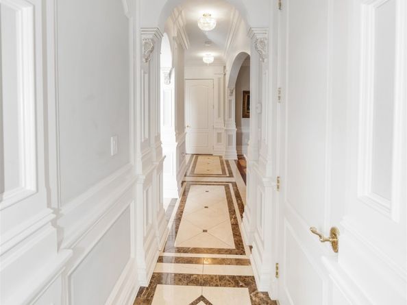 2 Euclid Rd, Fort Lee NJ 07024