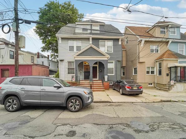9 Howard Pl, Jersey City NJ 07306