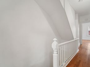 9 Howard Pl, Jersey City NJ 07306