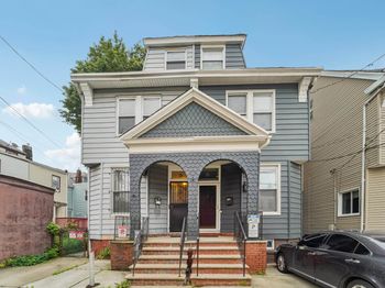 9 Howard Pl