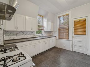 9 Howard Pl, Jersey City NJ 07306