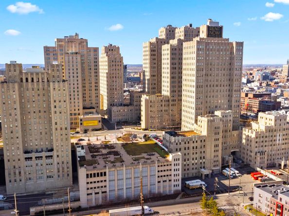 4 Beacon Way 301, Jersey City NJ 07304