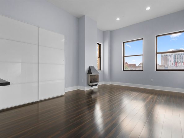 4 Beacon Way 301, Jersey City NJ 07304