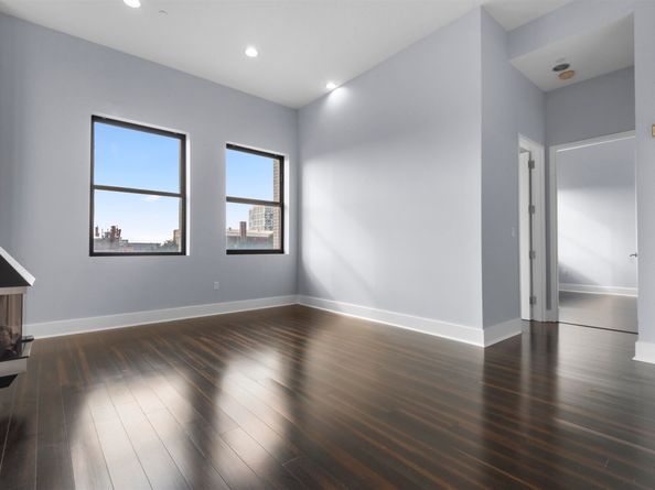 4 Beacon Way 301, Jersey City NJ 07304
