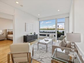 9 Somerset Lane 118, Edgewater NJ 07020