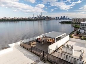 9 Somerset Lane 118, Edgewater NJ 07020