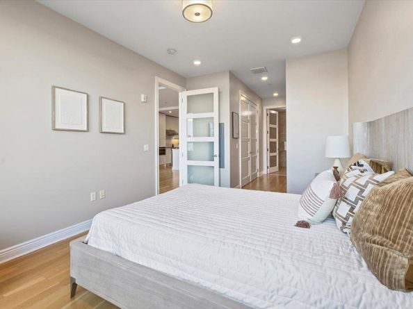 9 Somerset Lane 118, Edgewater NJ 07020