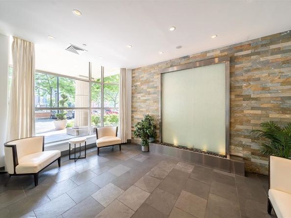 20 2nd St 110, Jersey City NJ 07302