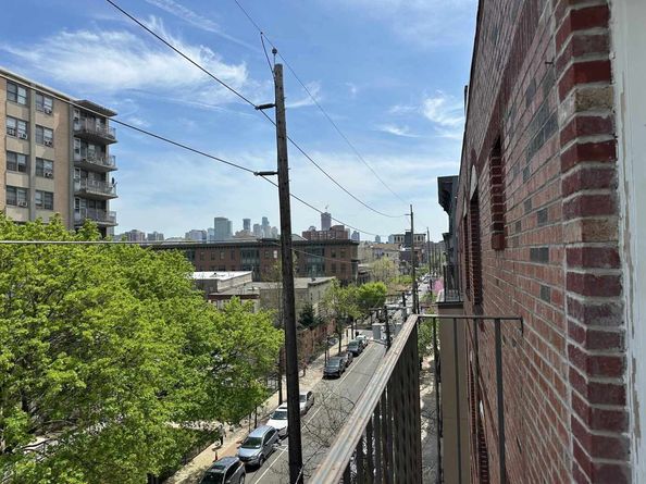 218 Jackson St 7, Hoboken NJ 07030