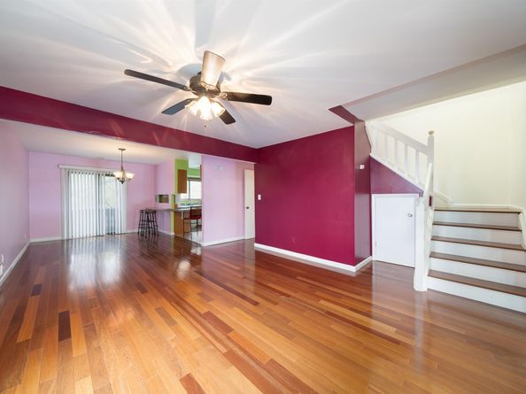 74 Harbor Key, Secaucus NJ 07094