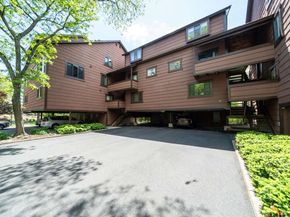 74 Harbor Key, Secaucus NJ 07094