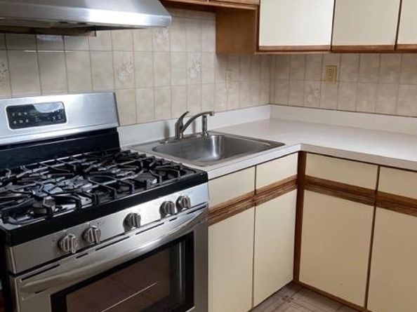 88 Shaler Ave, Fairview NJ 07022