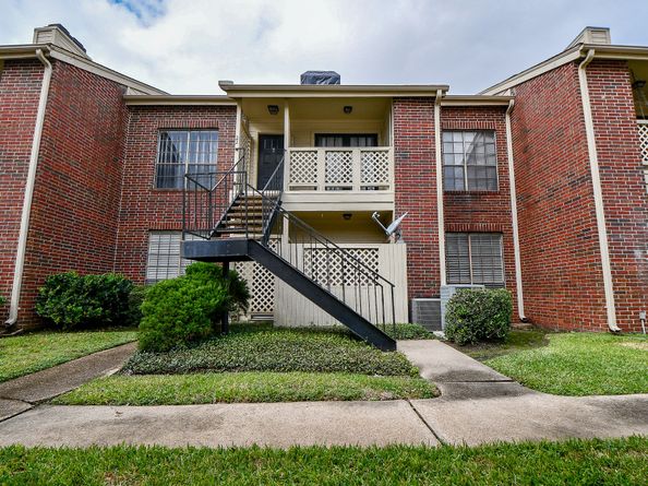 8055 Cambridge Street 22B, Houston TX 77054