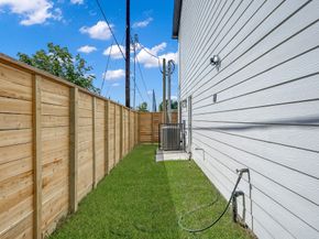 2107 Esther Drive A/B, Houston TX 77088