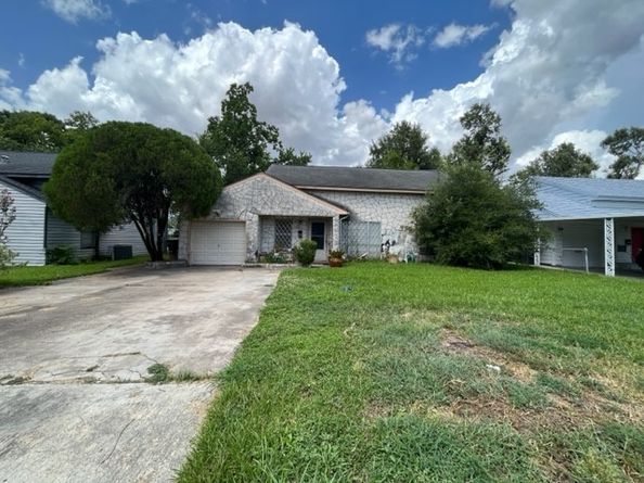 3811 Luca Street, Houston TX 77021