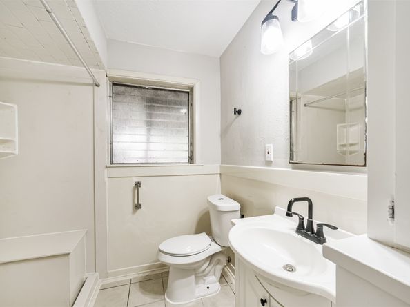 715 E Twickenham Trail, Houston TX 77076