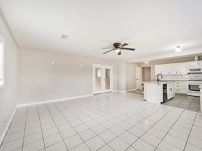 715 E Twickenham Trail, Houston TX 77076