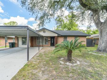 715 E Twickenham Trail