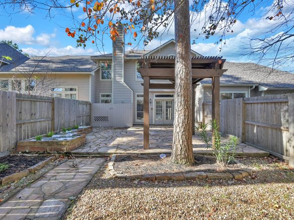 115 E Greenhill Terrace Place E, The Woodlands TX 77382