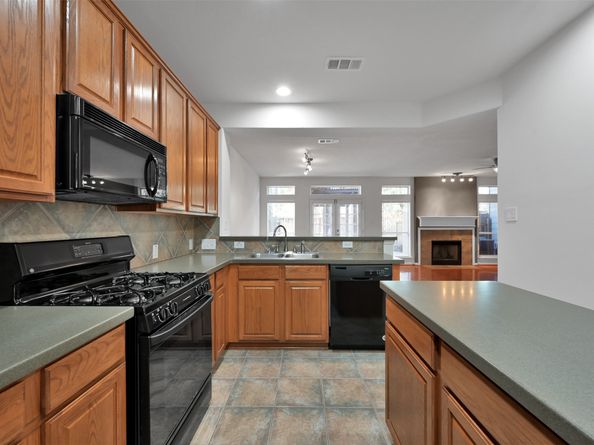 115 E Greenhill Terrace Place E, The Woodlands TX 77382