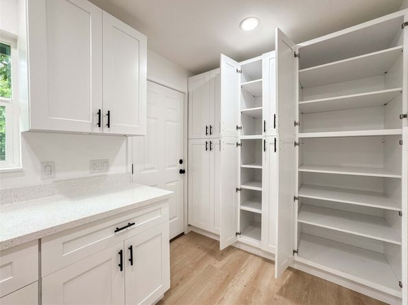 5754 Belneath Street, Houston TX 77033