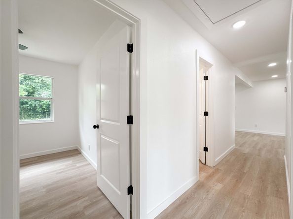 5754 Belneath Street, Houston TX 77033