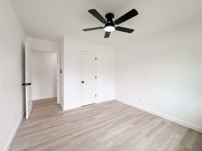 5754 Belneath Street, Houston TX 77033