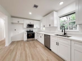 5754 Belneath Street, Houston TX 77033