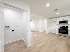 5754 Belneath Street, Houston TX 77033