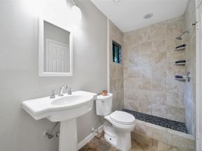 34 W Trace Creek Drive, The Woodlands TX 77381