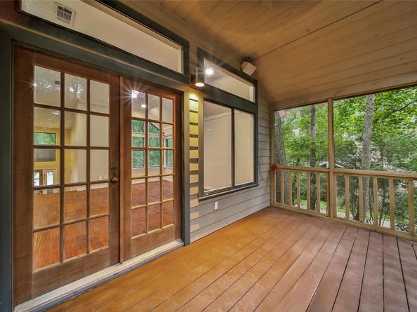 34 W Trace Creek Drive, The Woodlands TX 77381