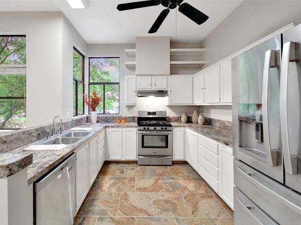 34 W Trace Creek Drive, The Woodlands TX 77381