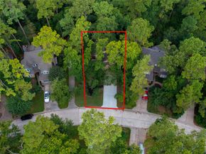 34 W Trace Creek Drive, The Woodlands TX 77381