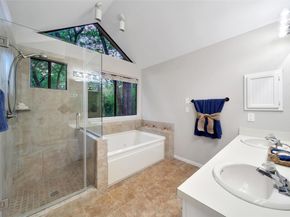 34 W Trace Creek Drive, The Woodlands TX 77381