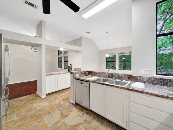 34 W Trace Creek Drive, The Woodlands TX 77381