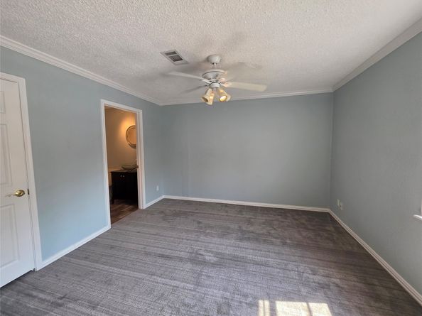 1424 Silverpines Road 1424, Houston TX 77062