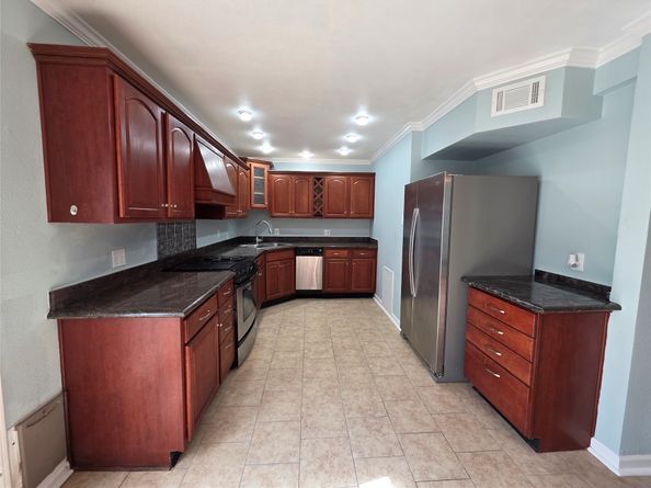 1424 Silverpines Road 1424, Houston TX 77062