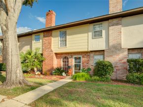 1424 Silverpines Road 1424, Houston TX 77062