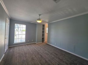 1424 Silverpines Road 1424, Houston TX 77062